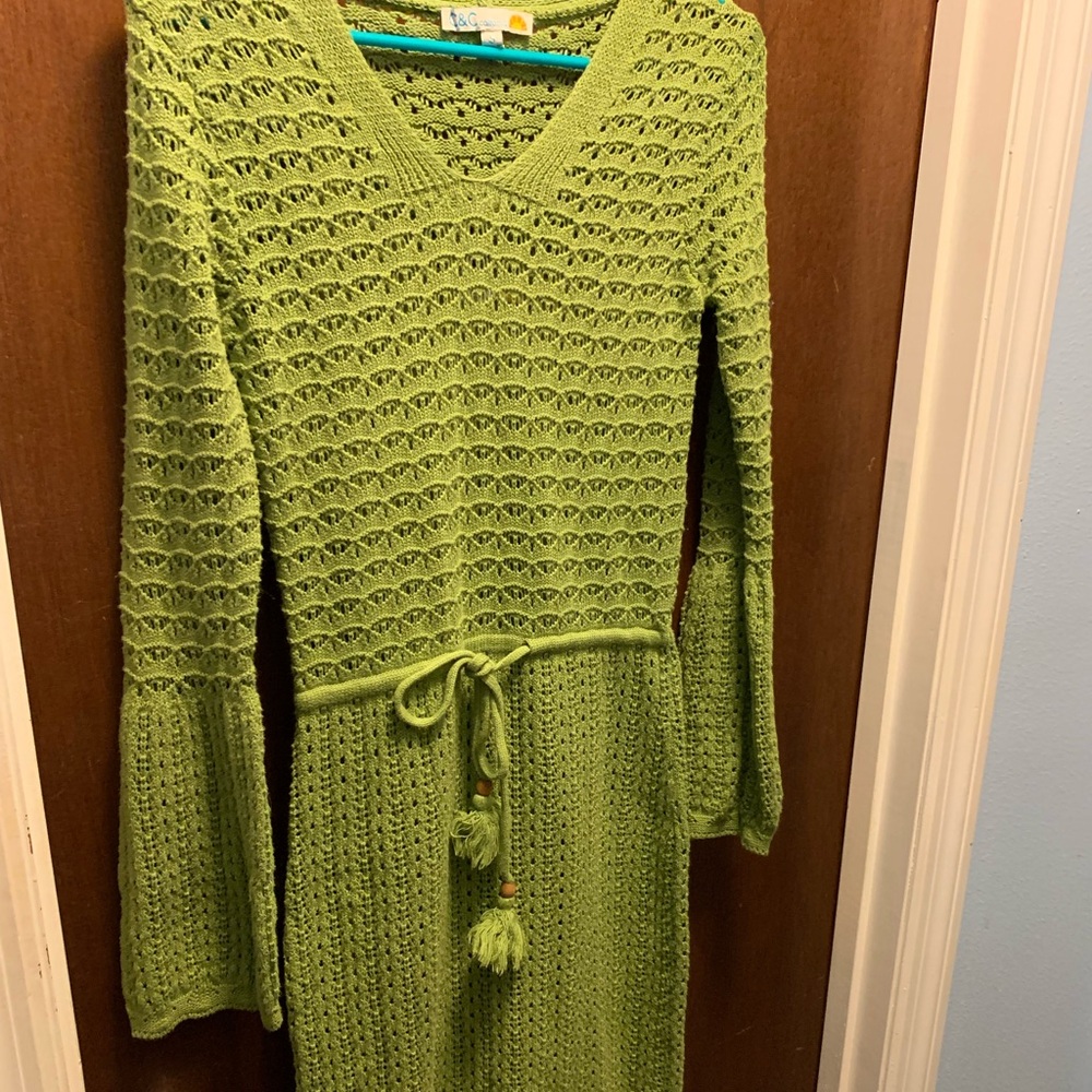 Green Knit V-Neck Dress with Belt